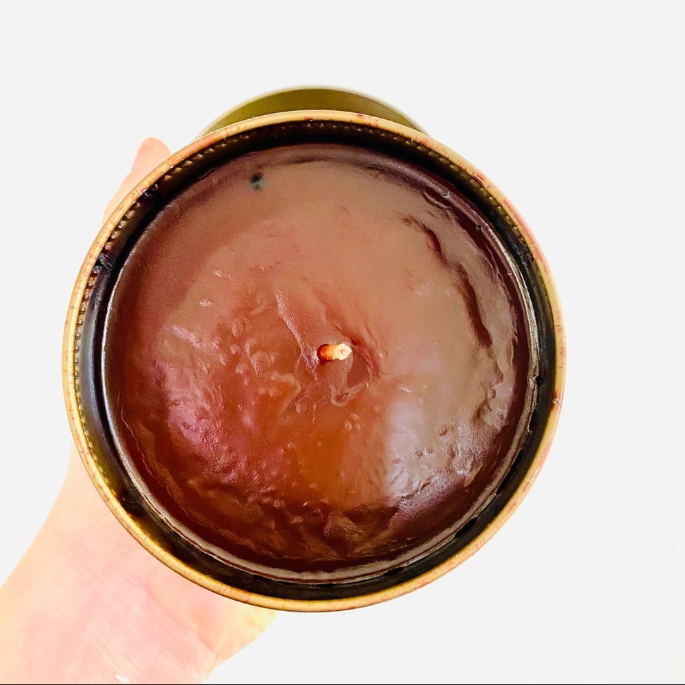 NEW ANTHROPOLOGIE Warm Gingerbread Scented Brass Gold Tin Holiday Candle - Picture 3 of 3